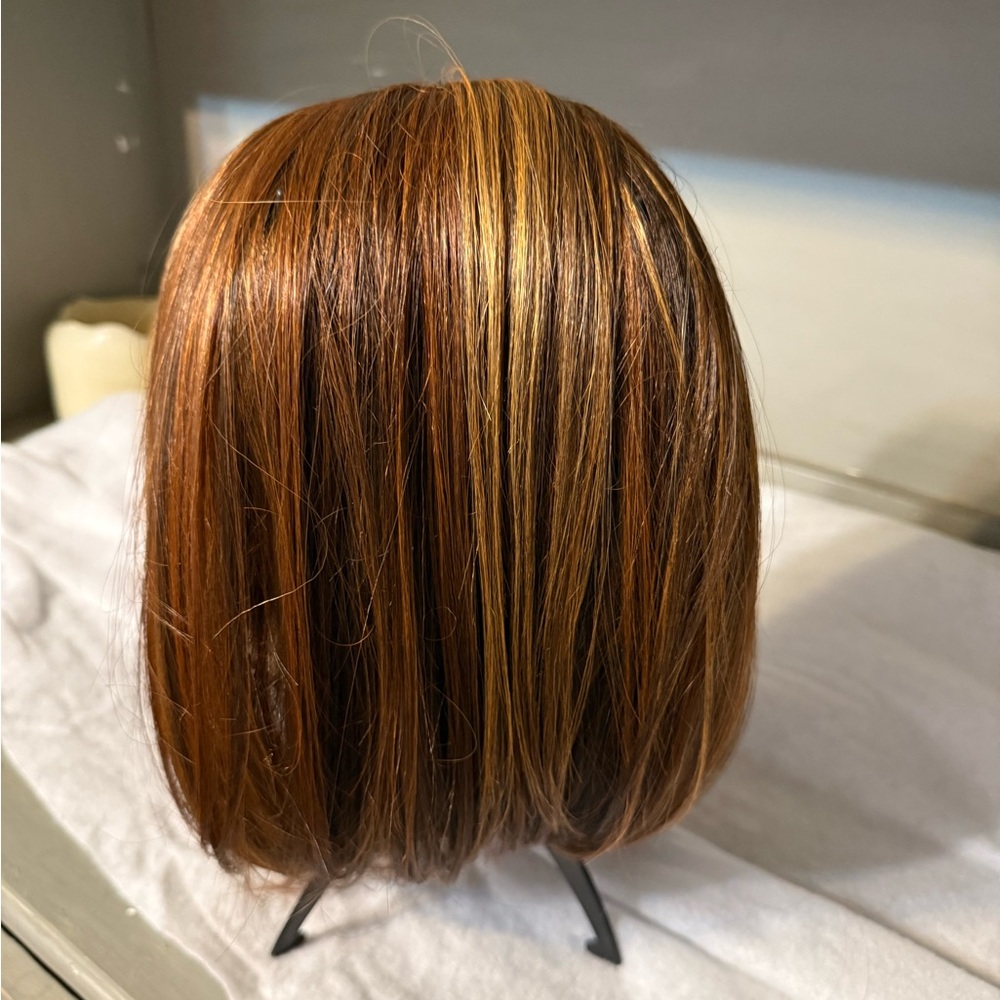 Elegant Brown and Blonde Women's Hair Wig